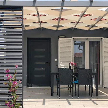 בית נופש Casa Briscola